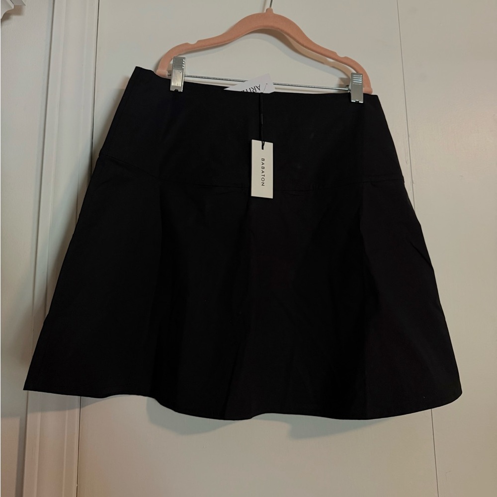 NWT Aritzia skirt size 4